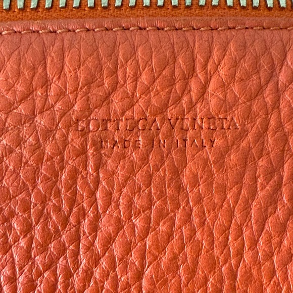 FIRM - Bottega Veneta Orange Hobo style Leather Purse - Picture 7 of 12